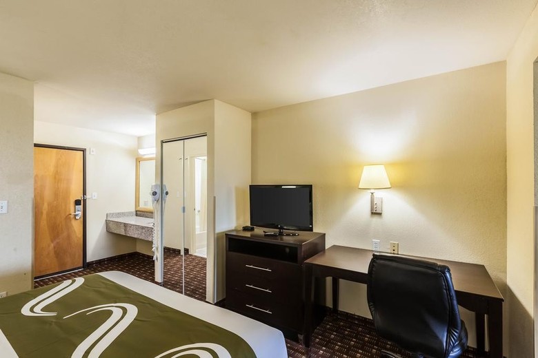 Hotel Quality Inn Near Seaworld