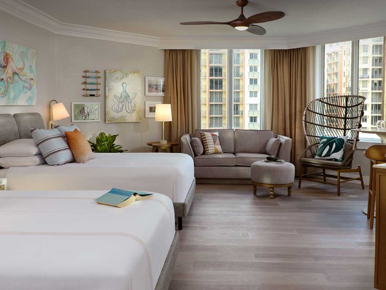 Hotel Pelican Grand Beach Resort