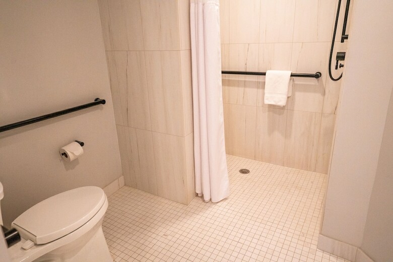 Hotel Pelican Grand Beach Resort