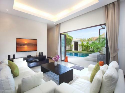Villa Ilahi By Tropiclook