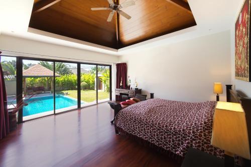 Villa Iorangi By Tropiclook: Suksan Style Rawai Beach