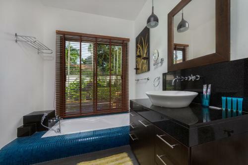 Niche Villas By Tropiclook