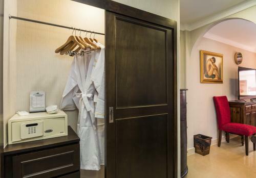 The Ambiance Hotel