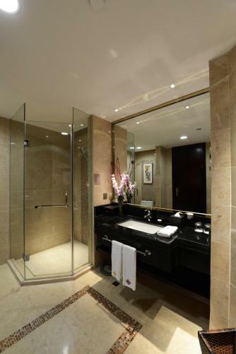 Jinling New Town Hotel