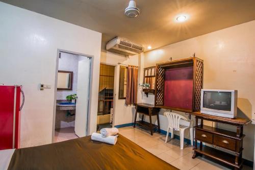 Posada Sutus Court 5