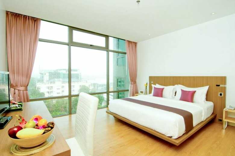 Seven Zea Chic Hotel