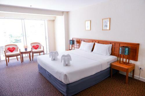 Sandy Spring Hotel