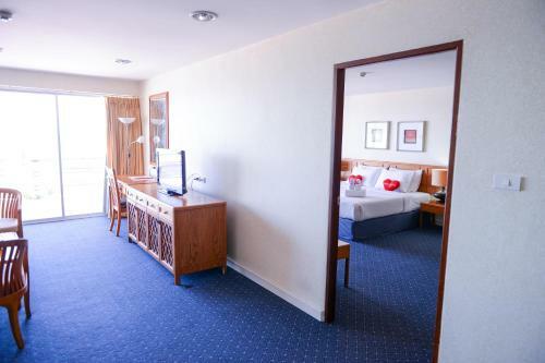 Sandy Spring Hotel