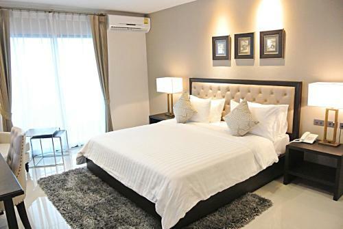 S.n. Plus Hotel