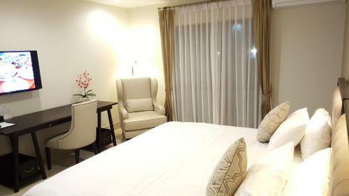 S.n. Plus Hotel