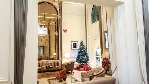 S.n. Plus Hotel