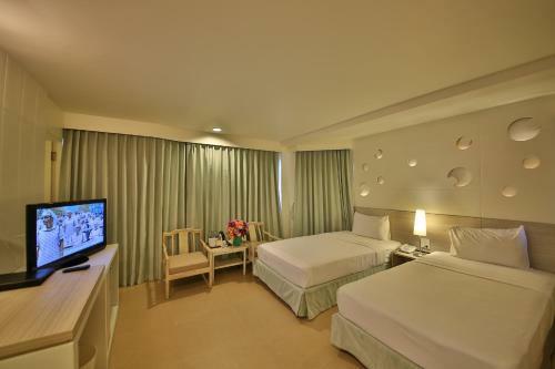 Sunshine Hotel & Residences