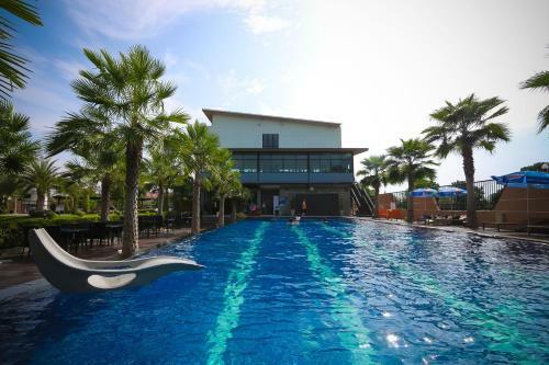 Ray Hotel Buriram