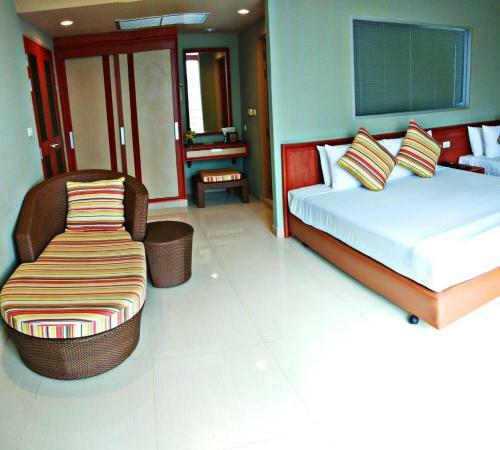Long Beach Cha-am Hotel