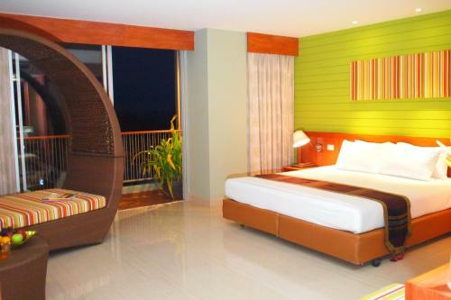 Long Beach Cha-am Hotel