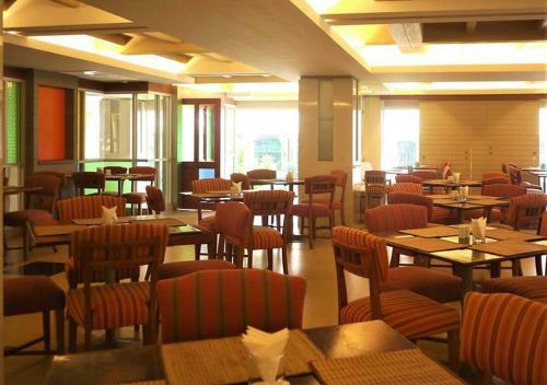 Long Beach Cha-am Hotel