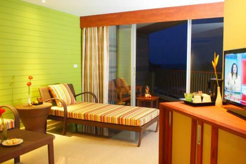 Long Beach Cha-am Hotel