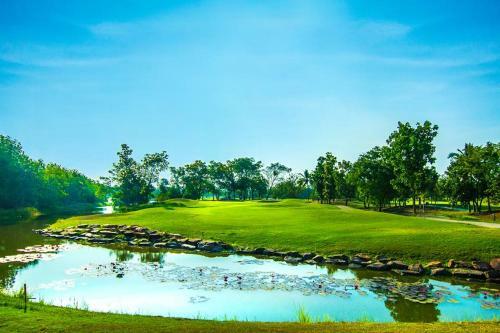 The Imperial Lake View Hotel And Golf Club