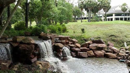 The Imperial Lake View Hotel And Golf Club