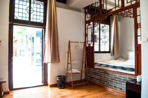 Hotel Fly By Knight Pingyao Courtyard