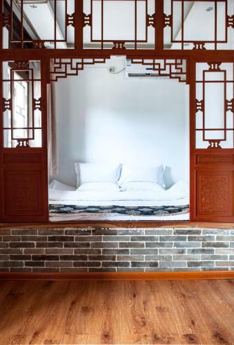 Hotel Fly By Knight Pingyao Courtyard