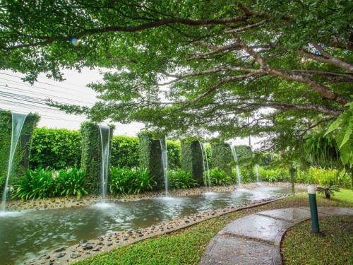 Hotel Maneechan Resort