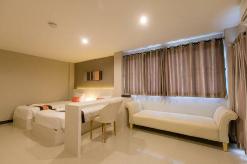 De Hug Hotel & Residence