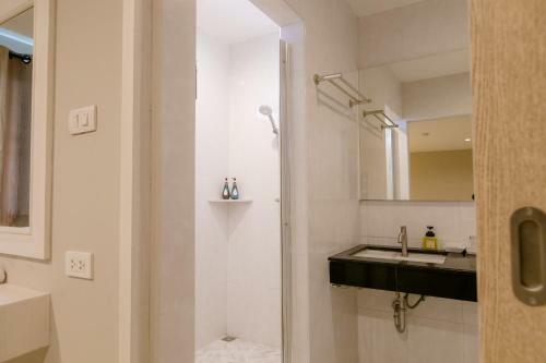 De Hug Hotel & Residence