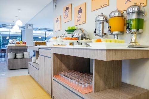 De Hug Hotel & Residence