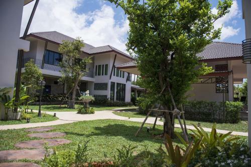 Hotel Maryo Resort