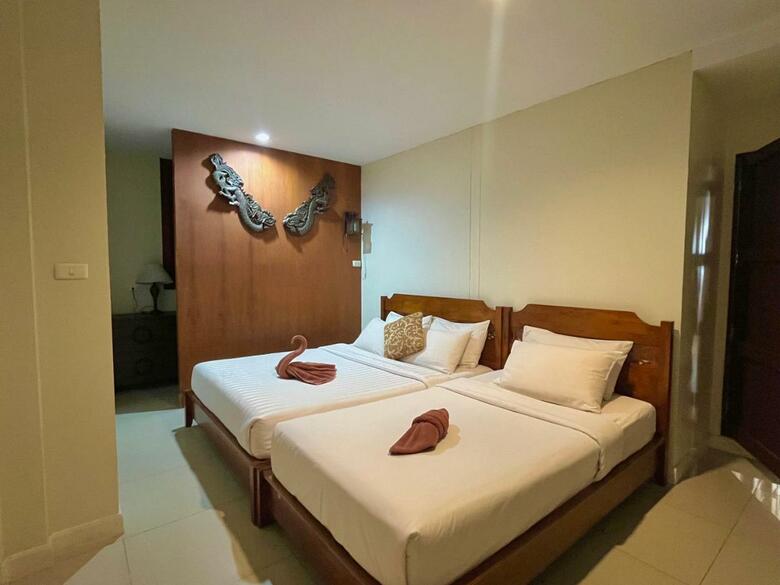 Hostal Baanbaramee Guesthouse