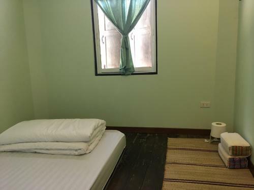 Hotel Baan Bua Guest House