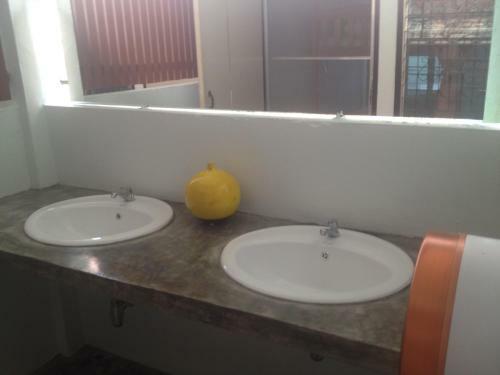Hotel Baan Bua Guest House
