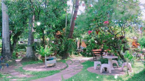 Hotel Baan Bua Guest House