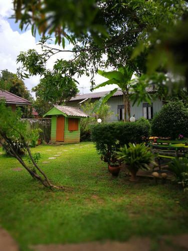 Hotel Baan Bua Guest House