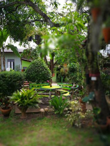 Hotel Baan Bua Guest House
