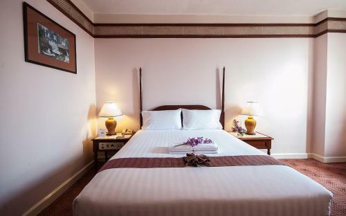 Diamond Plaza Hotel