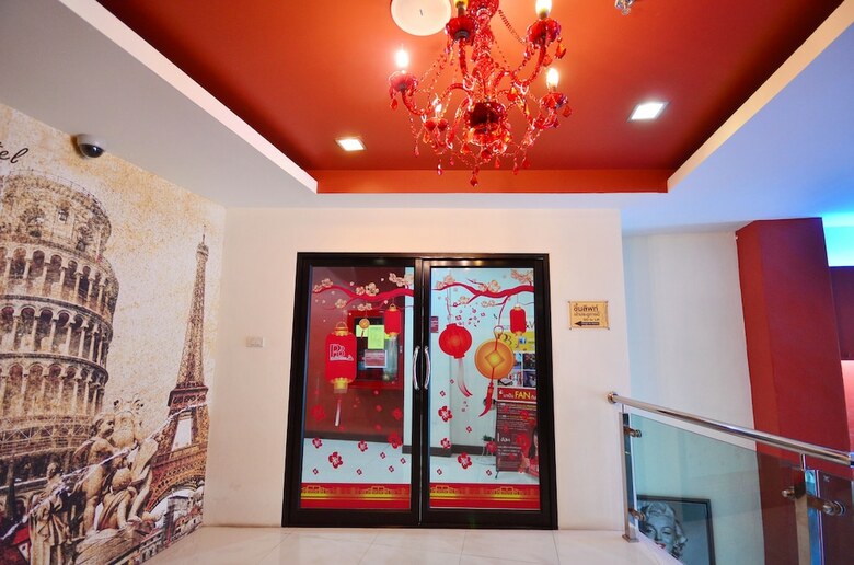 Pb Grand Hotel