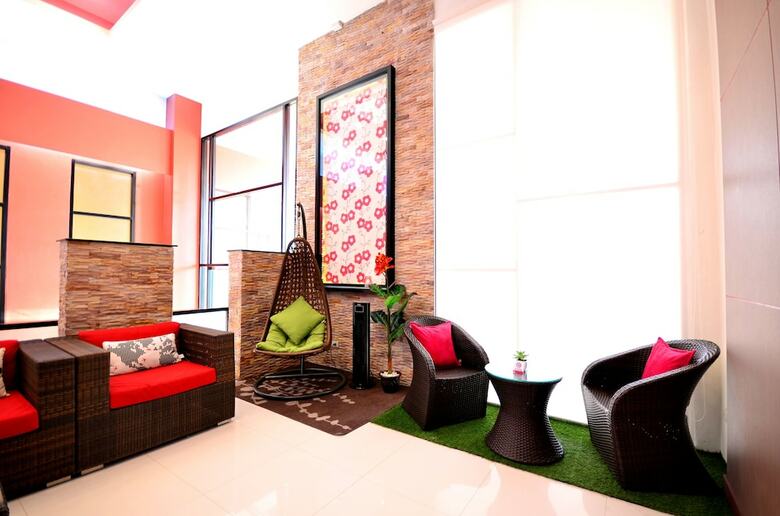 Pb Grand Hotel