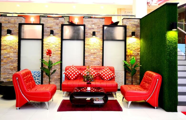 Pb Grand Hotel