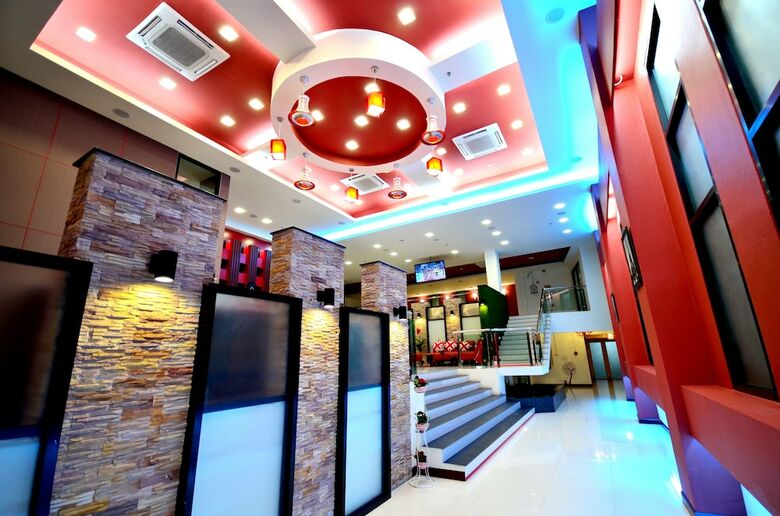 Pb Grand Hotel