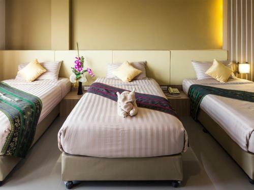 Silom Palace Hotel