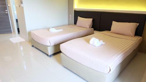Silom Palace Hotel