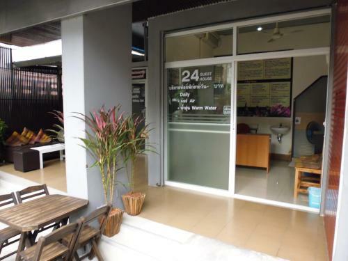 Albergue 24 Guest House