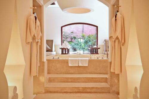 Hotel The Barai By Hyatt Regency Hua Hin