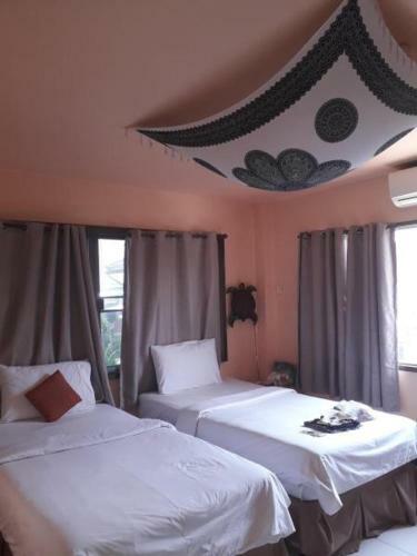 Hostal All In 1 Guesthouse