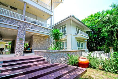 Hotel Baan Bayan - Hua Hin