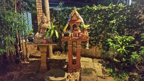 Hotel Villa Oranje Chiang Mai
