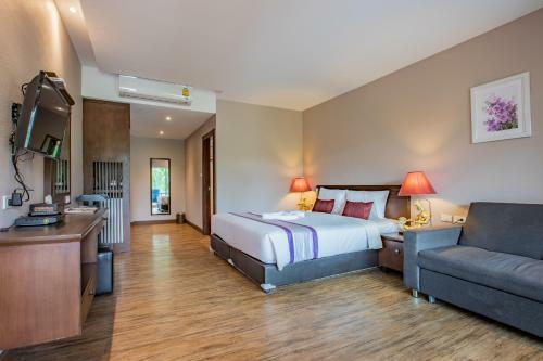 Hotel C&n Kho Khao Beach Resort