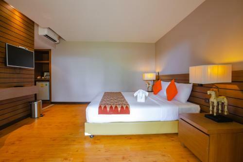 Hotel C&n Kho Khao Beach Resort